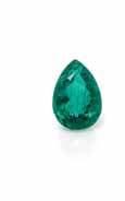 Accompanied by an American Gemological Laboratories emerald identiication and origin certiicate number CS 68905 A and B, dated July 16, 2015, stating Mineral Type: Natural Beryl, Variety: Emerald,