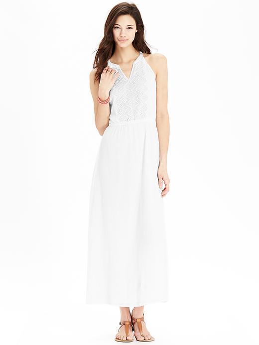 Maxi dresses always make the perfect go to summer outfit. I love that they can be dressed up or dressed down.