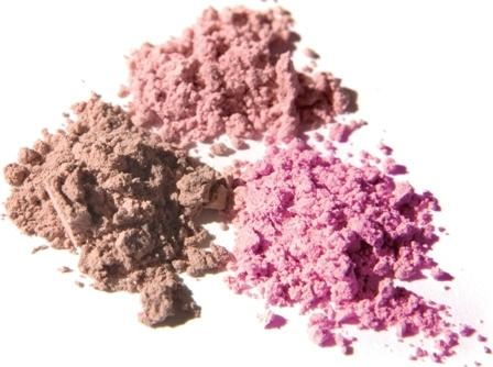 formulation: pressed or loose powders, oil-based products,