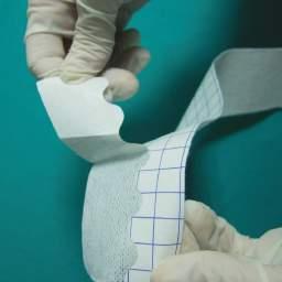 Transparent Non-woven HI-TEC WOUND DRESSING ROLL NON-WOVEN& TRANSPARENT The products are used for medical fixation of different wound area closures fixing all types of wounds such as post-operative