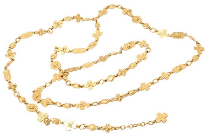 SZZ122M Long necklace with various cross and plaque-like links set gold-toned