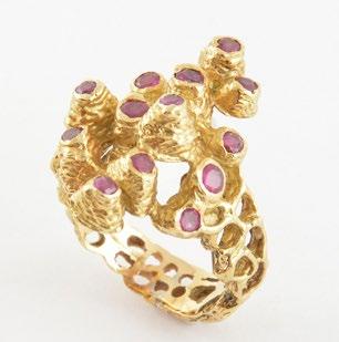 25 55 18K GOLD 18K yellow gold sculpted ring