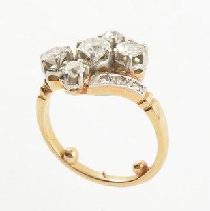 164 18K GOLD AND DIAMONDS 18K yellow and white gold ring set with one round antiquecut diamond weighing approximately 0.
