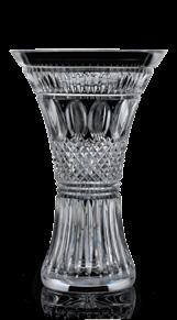 Trilogy collection 7129 097 RRP $999 AUD RRP $1,199 NZD 20cm length 20cm width 30cm height Import of 30 Colleen Vase 30cm This stunning 30cm Colleen Vase is cut to
