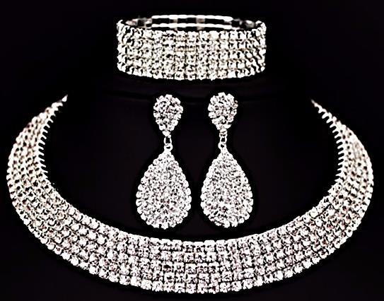 STATEMENT JEWELRY FASHION COLLECTION $148 Item #