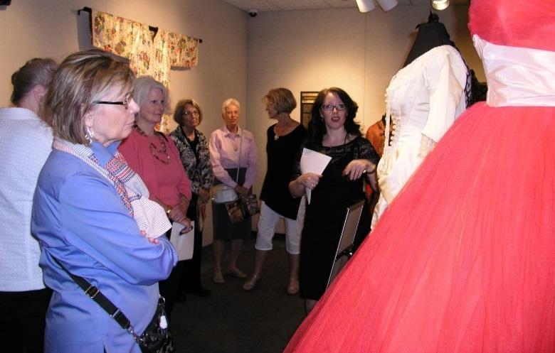 ART IN BLOOM March 17-19, 2017 Fashion bloomed once again at the Museum of Art and