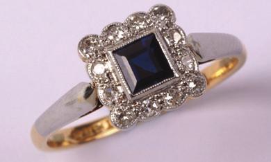 carats, 18ct gold h/m, size Q or 8 US (2.9g). A F Brock & Co Ltd, Stockport. Feb 12. HP: 180. ABP: 212.