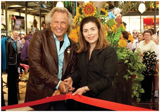 Welcome to a New Concept in Retailing Featuring the Grand Opening of Heartland Town Centre eptember 10, 2005 Thousands Attend Record Breaking Grand Opening eptember 10, 05-NYGÅRD, Canada s #1 Women s