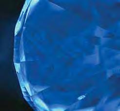 Figure 7. These Diamond- View images reveal the banded appearance of blue fluorescence in the faceted diamonds. In the 0.