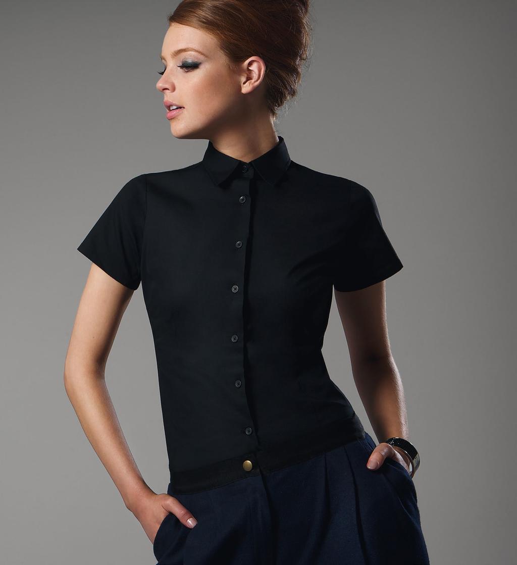 j us t e x t r em ely modern The B&C Black Tie shirt is the epitome of business chic, with clean lines and a sleek fit.