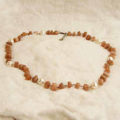 0595 necklaces & pendants Sunstone (irr.