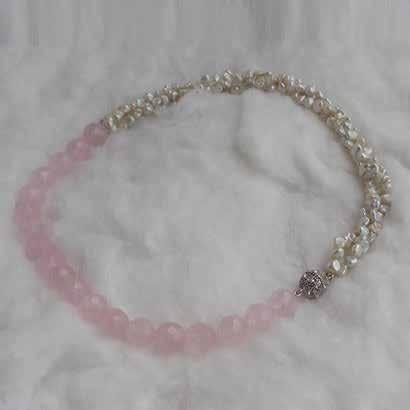 0496 necklaces & pendants Rose quartz & 3 string pearls choker,