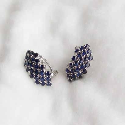 0241 earrings Blue Sapphire in 925 silver earrings.