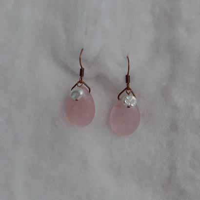 0475 earrings Rose quartz (almond shape) & pearls