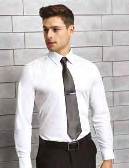 A stiff formal cut collar with double buttons to