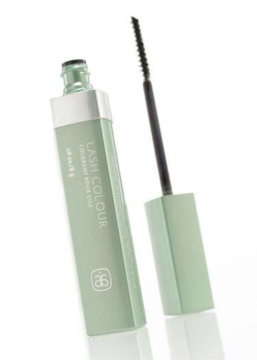 About Face Lash Colour Two products in one New brush separates,