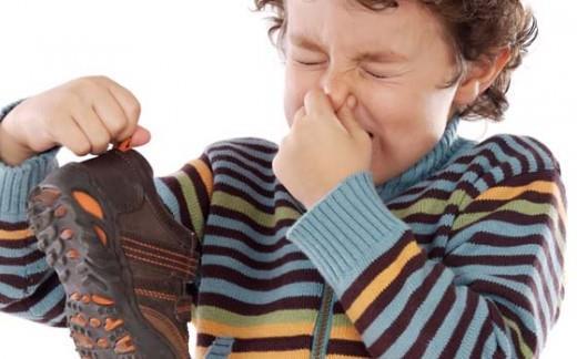 II. How Can We Prevent Smelly Feet Smelly feet cannot only be an embarrassment, but can seriously damage the self-esteem.