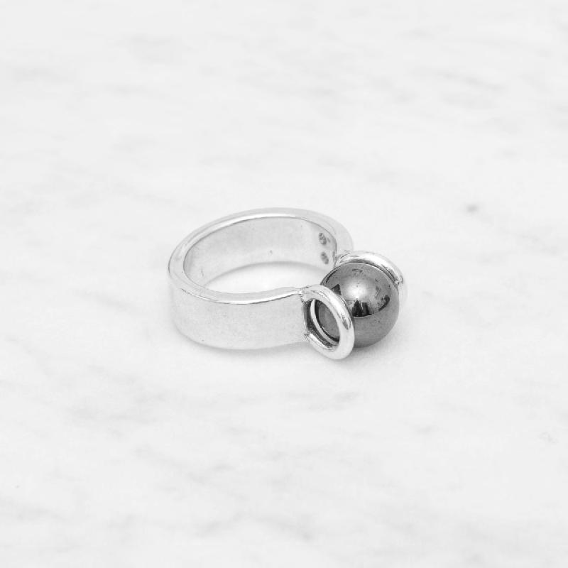 Mod Rings Want to change the marble, just pull it out choose another marble and change your look!