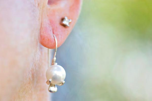 interchanged. Delicate, feminine drop earrings with interchangeable marbles.