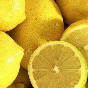 Efficacy of major ingredients of FERULIC DEAGE SERUM Citrus Medica Limonum (Lemon) Lemon oil has the recovering effect and soothing effect. It is effective for reducing the heat of the skins.