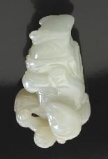 00 291 Chinese carved ivory vase regulations prior to bidding) depicting phoenix