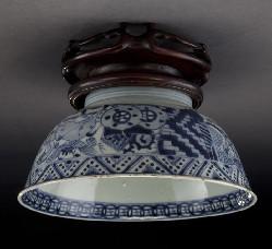 352 Chinese Qing Yongzheng blue and white porcelain bowl depicting