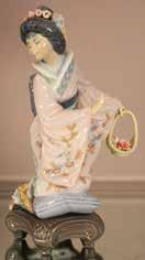 Lot # 13 - LLADRO figural Japanese woman with basket. 9 t.