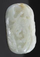 00 Page: 4 433 (2) Chinese Qing jade carvings: (1) lock depicting bats and