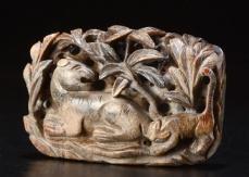 75" E: 800 / 1000 0007 RECTANGULAR GREY NEPHRITE ORNAMENT with carved and openwork decor of a tigress and her baby