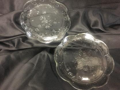 2-tier glass serving plates