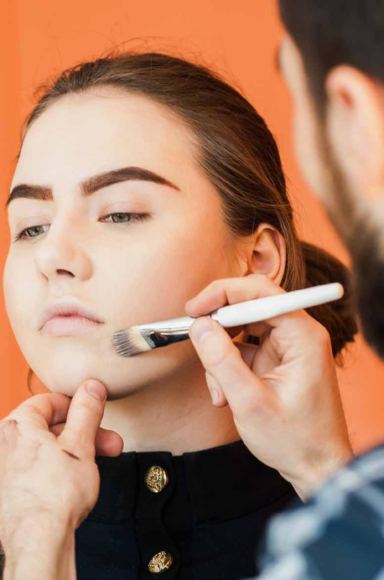 UBT209M Instruct on make-up