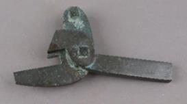 102. Inventory number: 000942 Object title: Crossbow trigger (nuji) Dimensions: Length 16cm Material: Bronze Date made: Qin Period (221 206 BCE Emperor Qin Shi Huang s Mausoleum Site Museum Lintong,