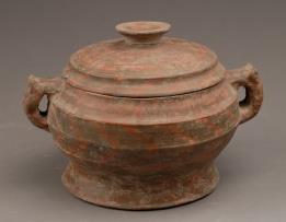 40. Inventory number: BM11:7 Object title: Painted gui (lidded vessel) Dimensions: Height 17cm; Diameter of mouth 15.