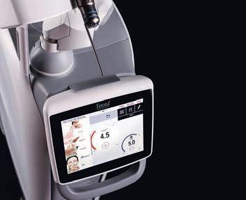 The latest udpate is a new applicator with combined wavelengths (810 nm, 940 nm and 1060 nm), which permanently and safely removes all types of hair in all skin phototypes.