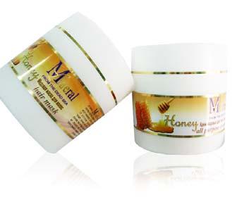 Honey All Purpose Cream s active agents help the vitamins and minerals penetrate the upper layers of your skin, balancing, nourishing and smoothing it, strengthening the skin s cells and bringing