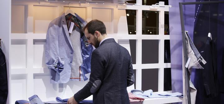 PREMIÈRE VISION MANUFACTURING: A NEW FORUM For the first time this season, the show specialising in fashion manufacturing presented a forum dedicated to Menswear, the Magic of the Unseen Detail.