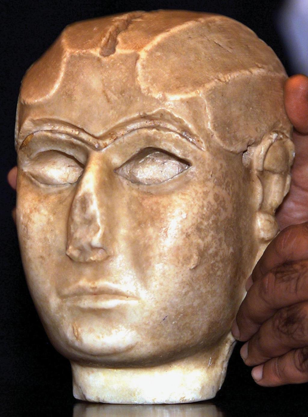 Figure 2-4 Female head (Inanna?
