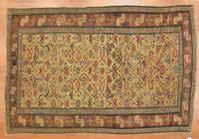 946 Persian Mahal carpet, approx 1210 x 1810 Iran, modern Est $2000-4000 Antique