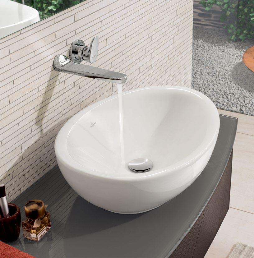 Distinctive forms with contemporary flair: originally designed by Conran&Partners exclusively for Villeroy&Boch, Aveo New Generation offers light, delicate washbasins and furniture in a natural look.