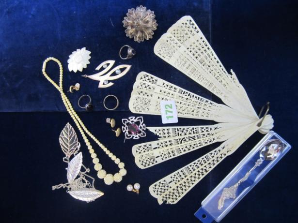 171 Assorted costume jewellery inc :-