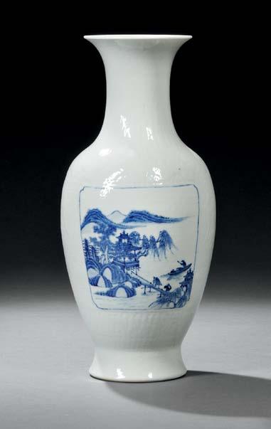 106 107 106 Blue and White Covered Cup, China, Qing dynasty, cylindrical, the sides slightly narrowing to a rounded bottom, resting on a splayed foot with unglazed foot rim, the body painted with