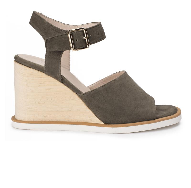 Suggested Retail Price: 135 Suede Khaki