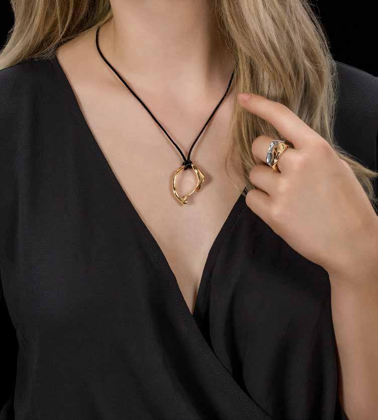 The Spirits Bay collection is a celebration of women everywhere who have pursued their dreams wholeheartedly, who have persevered, and deserve to wear a symbol of their inner strength.