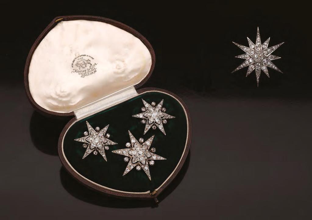star brooches that can be worn as pendants or earrings,