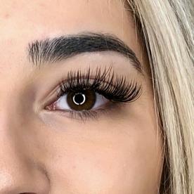 mascara or the nightly removal of false lashes. Choose from natural, glamorous, or even colored lashes, depending on your desired results.