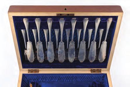 460. A SET OF EIGHT SILVER FISH KNIVES AND FORKS, of rattail pattern by Cooper Bros & Sons Ltd, Sheffield 1912, 23 oz, in