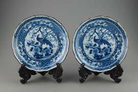 00 311 Chinese BW Dragon Stem Porcelain Plate Ming Mk Chinese blue and white large porcelain stem plate; raised on everted