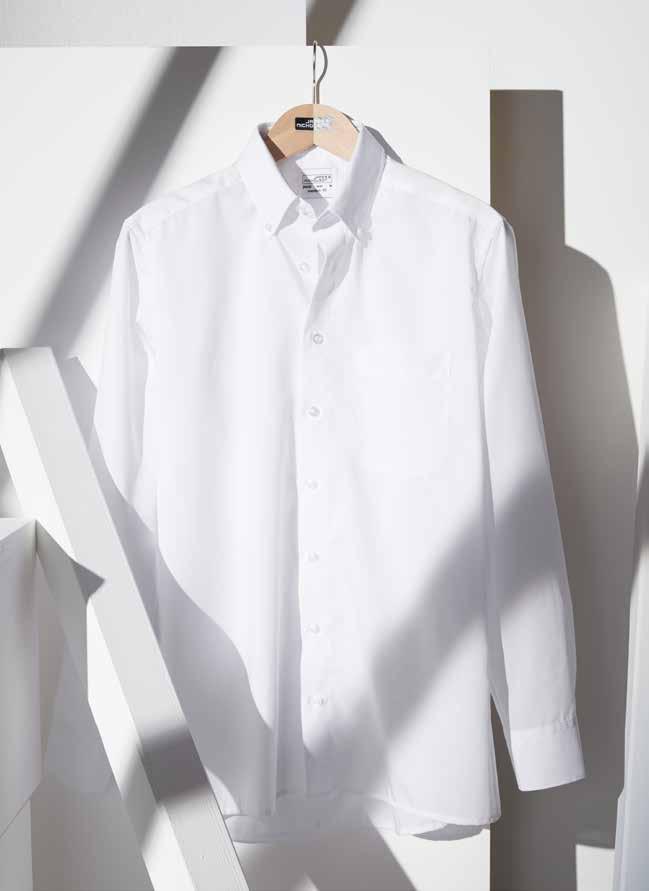 High-quality poplin with non-iron finish Breast pocket, 2