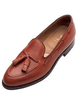FULL STRAP SLIP-ON MODEL 686 Comfortable and humble, this relaxed loafer is classic Alden.