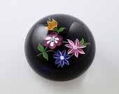 232 233 234 239 241 242 243 244 234 Perthshire Lampwork bouquet 235 Kosta Reflecting Bubble 236 Ken Rosenfeld Radish, carrots & asparagus 237 Baccarat The Royal Cameos in crystal sulphide of Charles
